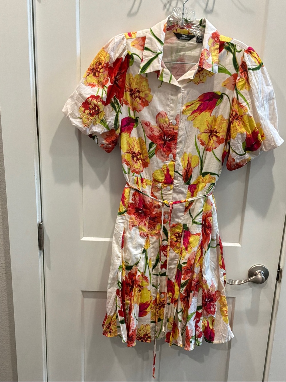 Mlle Gabrielle Small White Midi Dress Red & Yellow Floral Print Puff Sleeve